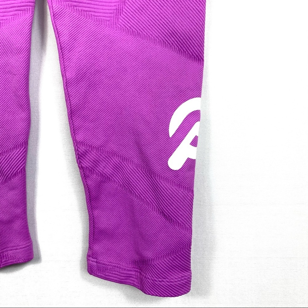 Peloton NUX Seamless Shapeshifter Legging - Picture 3 of 4